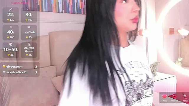 maddy brookss online show from December 13, 8:04 pm