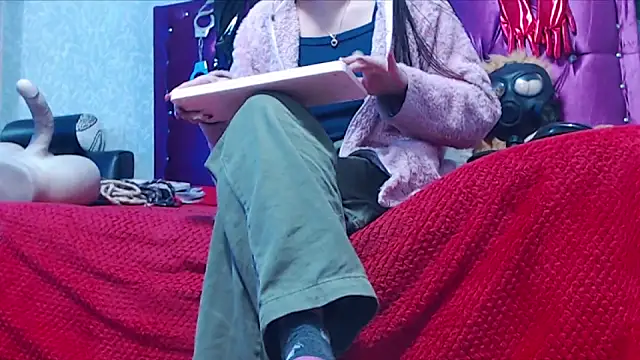 Snapshot of AyshaScott chatting on February 19, 2:25 pm AyshaScott online show from February 19, 2:25 pm