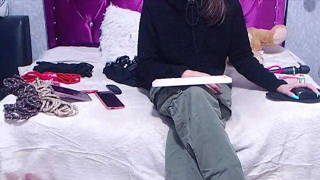 AyshaScott online show from March 21, 2:24 am