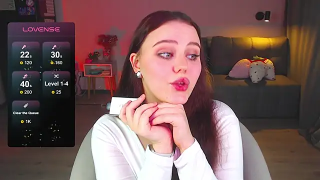 Snapshot of sensual_me chatting on February 3, 6:39 pm sensual me online show from February 3, 6:39 pm