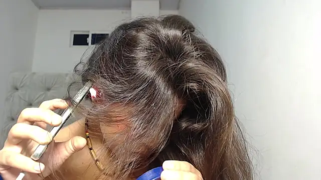 Melody phillips2 online show from September 15, 9:54 am