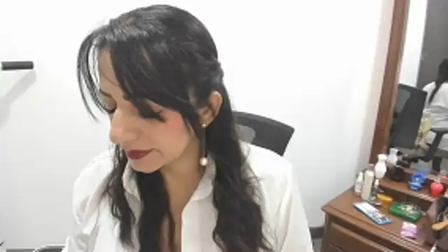 MonicaGarcia  online show from June 19, 1:39 pm