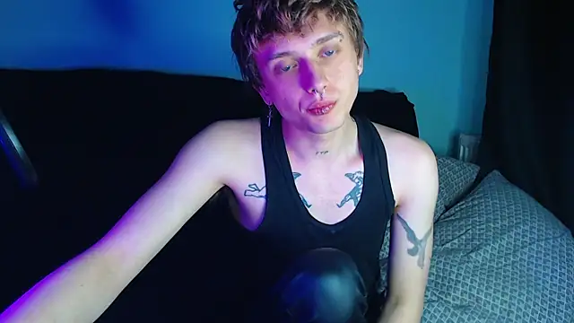 Snapshot of axxxturel chatting on February 19, 2:12 am axxxturel online show from February 19, 2:12 am