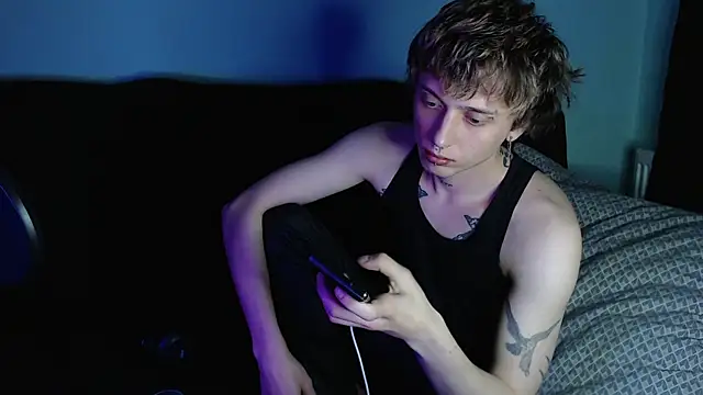 Snapshot of axxxturel chatting on March 19, 8:22 pm axxxturel online show from March 19, 8:22 pm