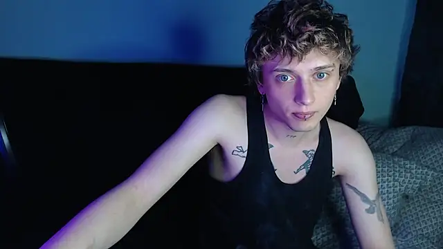 Snapshot of axxxturel chatting on March 17, 5:16 pm axxxturel online show from March 17, 5:16 pm