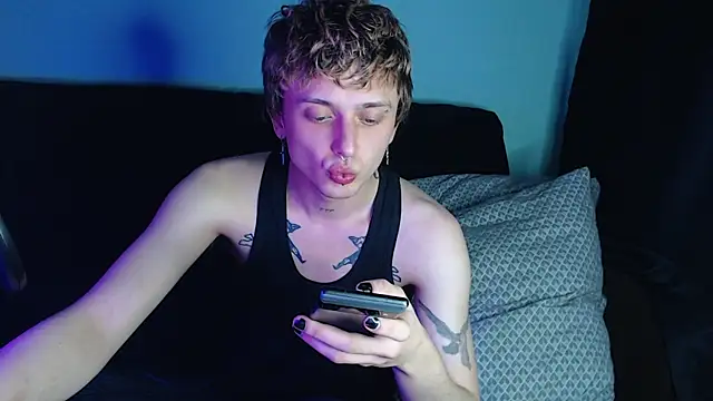 Snapshot of axxxturel chatting on February 19, 10:20 pm axxxturel online show from February 19, 10:20 pm