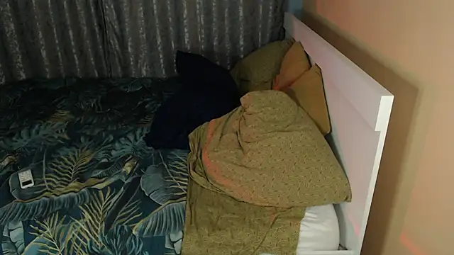 Snapshot of axxxturel chatting on September 22, 10:49 pm axxxturel online show from September 22, 10:49 pm