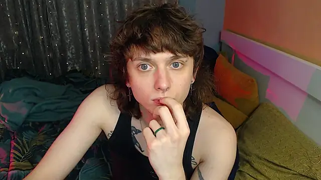 axxxturel online show from December 18, 10:24 pm