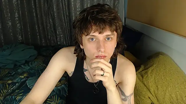 Snapshot of axxxturel chatting on November 10, 10:26 pm axxxturel online show from November 10, 10:26 pm