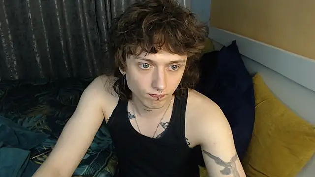 Snapshot of axxxturel chatting on November 17, 12:25 am axxxturel online show from November 17, 12:25 am