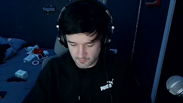 Stix Zadinia online show from December 4, 5:45 pm