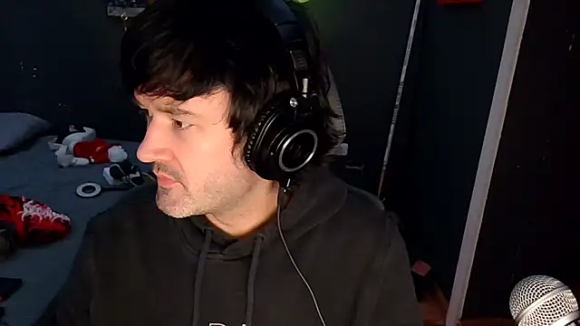 Stix Zadinia online show from December 5, 1:21 pm