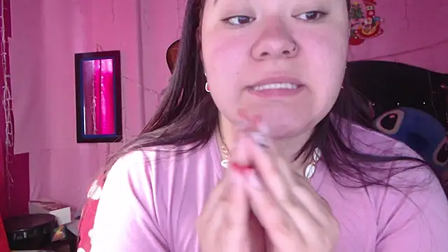 NikkiRous  online show from November 24, 1:00 pm