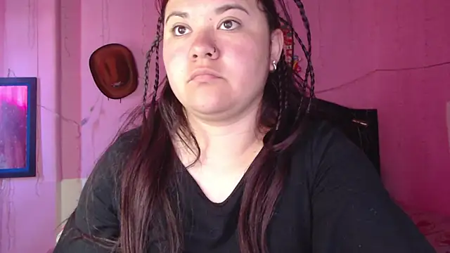 NikkiRous  online show from January 7, 1:49 pm