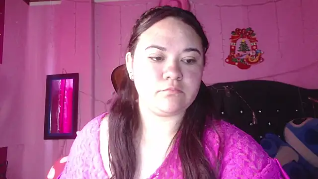 NikkiRous  online show from November 30, 1:45 pm