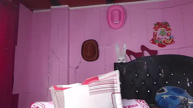 NikkiRous  online show from March 20, 12:43 pm