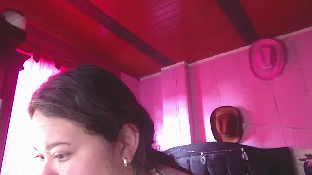 Snapshot of NikkiRous_ chatting on June 9, 1:23 pm NikkiRous online show from June 9, 1:23 pm