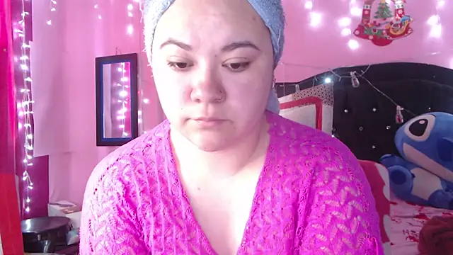 NikkiRous  online show from November 26, 1:22 pm