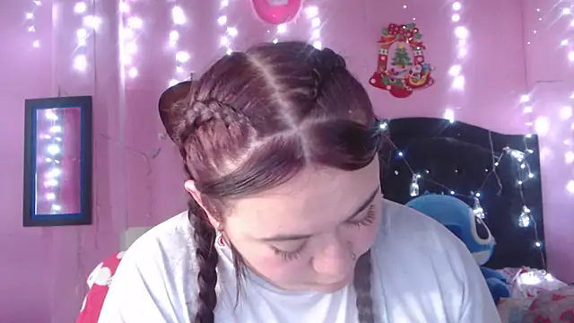 NikkiRous  online show from November 7, 12:37 am