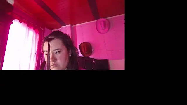 NikkiRous  online show from February 18, 2:24 pm