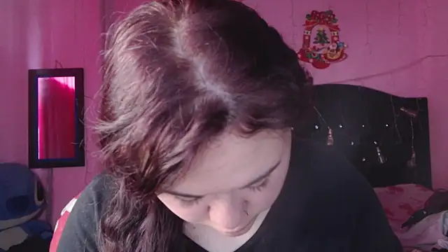 NikkiRous  online show from November 5, 1:14 pm