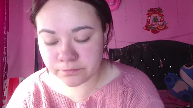 NikkiRous  online show from December 1, 1:23 pm