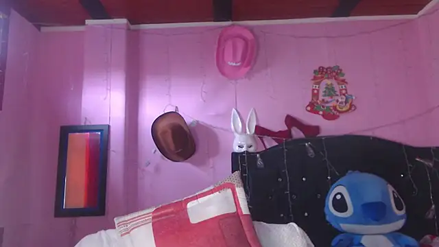 NikkiRous  online show from September 9, 12:47 pm