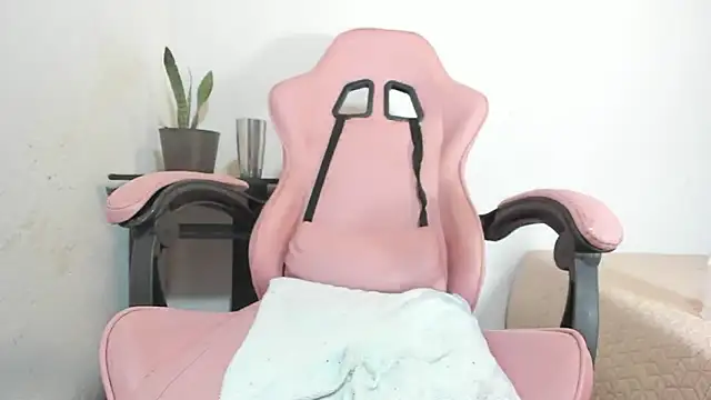 Milk anastasia online show from April 12, 7:28 pm