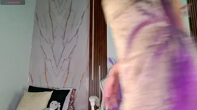 Snapshot of mia_099 chatting on September 9, 8:18 pm mia 099 online show from September 9, 8:18 pm
