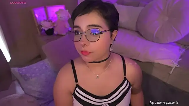 Cheerrysweett online show from March 17, 8:45 pm