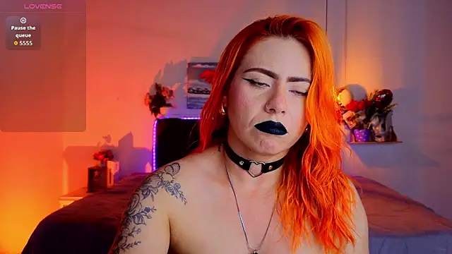 Snapshot of Dulce_charlottee chatting on October 29, 7:57 pm Dulce charlottee online show from October 29, 7:57 pm