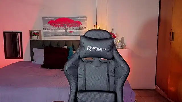 Dulce charlottee online show from March 20, 7:37 pm