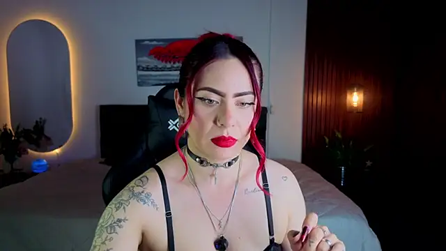 Snapshot of Dulce_charlottee chatting on May 22, 7:34 pm Dulce charlottee online show from May 22, 7:34 pm