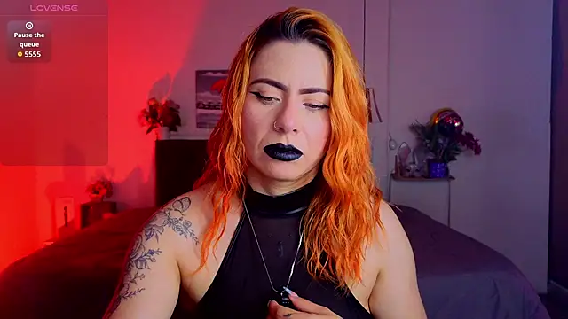 Snapshot of Dulce_charlottee chatting on October 2, 7:39 pm Dulce charlottee online show from October 2, 7:39 pm