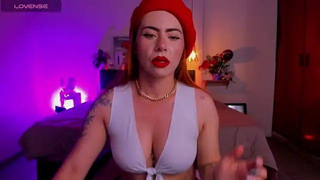 Snapshot of Dulce_charlottee chatting on February 27, 3:48 pm Dulce charlottee online show from February 27, 3:48 pm