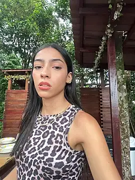 Snapshot of Ema_azel chatting on February 17, 2:17 pm Ema azel online show from February 17, 2:17 pm