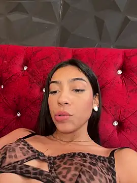 Snapshot of Ema_azel chatting on March 4, 5:13 pm Ema azel online show from March 4, 5:13 pm