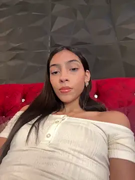 Snapshot of Ema_azel chatting on February 28, 1:47 pm Ema azel online show from February 28, 1:47 pm