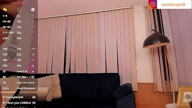 cami cruzz online show from March 18, 2:29 am