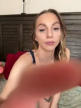 Snapshot of BrattyBae_xo chatting on March 21, 7:46 pm BrattyBae xo online show from March 21, 7:46 pm