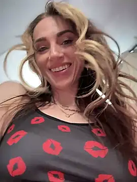 BrattyBae xo online show from February 7, 6:27 pm