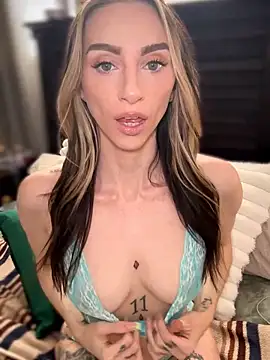 BrattyBae xo online show from March 9, 8:12 pm