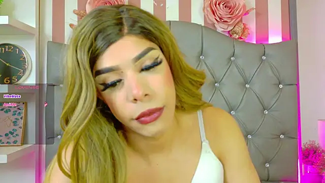 Giorgina Parado online show from April 4, 4:19 am