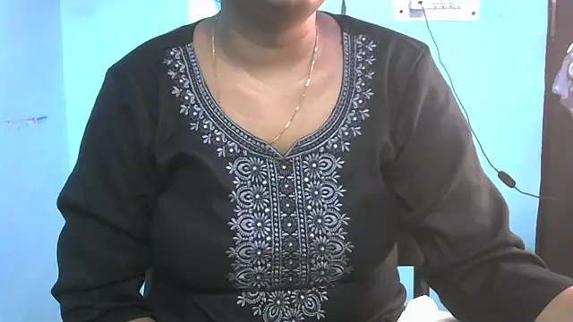 Snapshot of Im_Cute chatting on September 11, 6:02 am Im Cute online show from September 11, 6:02 am