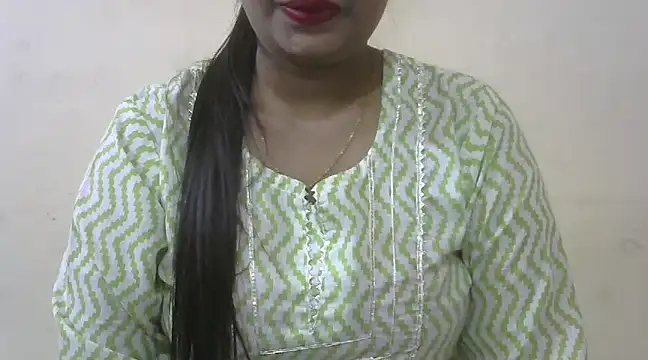 Snapshot of Im_Cute chatting on March 19, 5:41 am Im Cute online show from March 19, 5:41 am