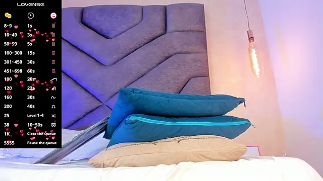 AilishBenson online show from October 29, 7:35 pm