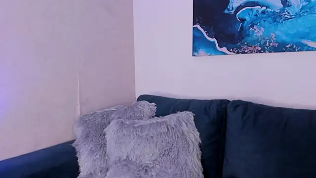 AilishBenson online show from January 15, 8:01 pm