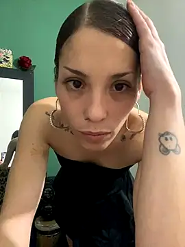 Snapshot of KokoAndRin chatting on November 7, 8:35 pm KokoAndRin online show from November 7, 8:35 pm