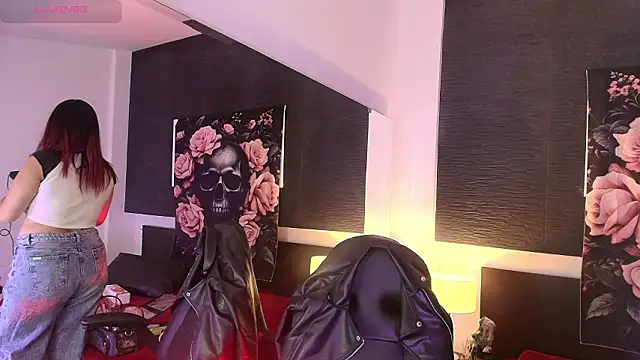 EvaaFoxxy1 online show from March 14, 12:00 pm