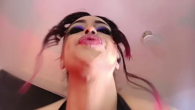Snapshot of EvaaFoxxy1 chatting on June 16, 11:54 am EvaaFoxxy1 online show from June 16, 11:54 am